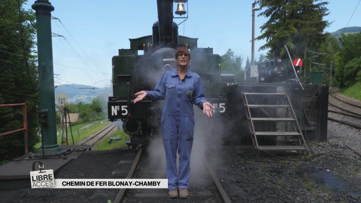 Anne Carrard s'intéresse aux anciennes locomotives